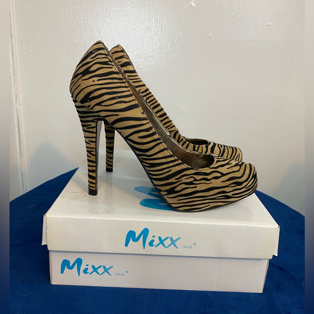 Brand New Platform Heels Tiger Print